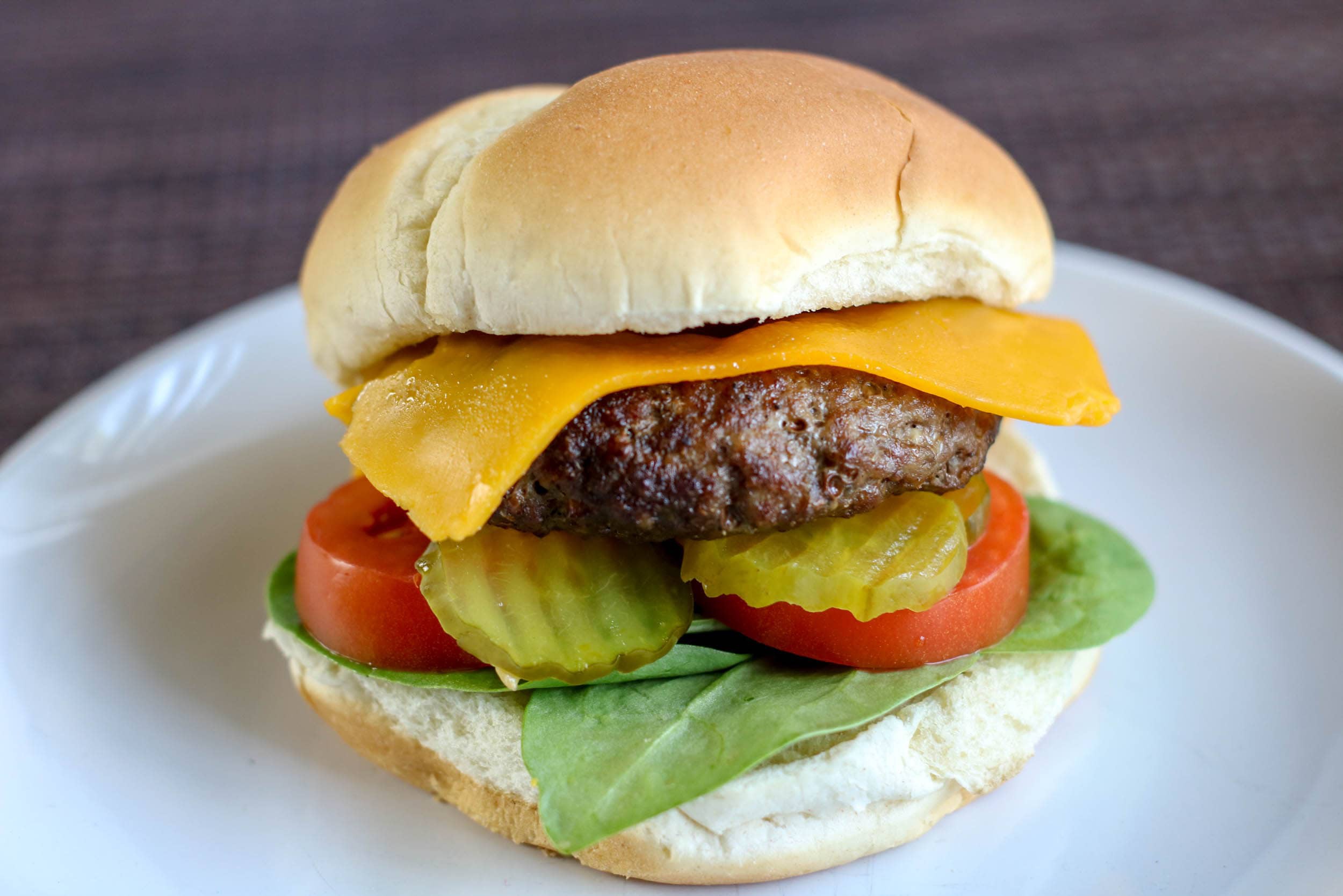 air-fryer-hamburgers-red-copy-me-that