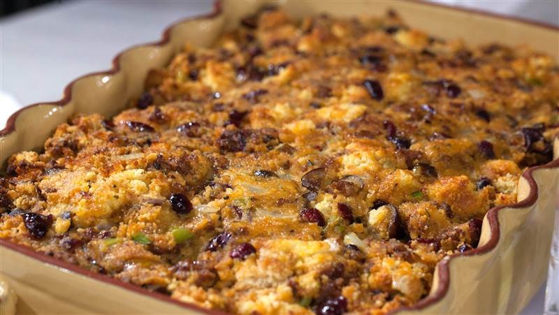 Al Roker's Skillet Cornbread, 2 Ways Recipe