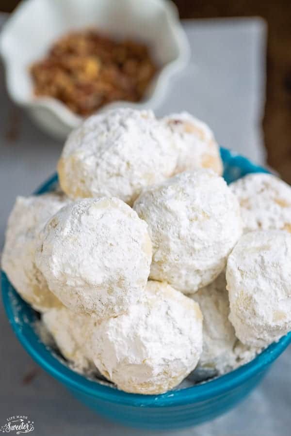 Classic Pecan Snowball Cookies (Russian Teacakes) | Colette Budd ...