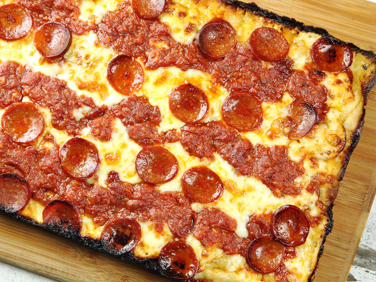 detroit-style-pan-pizza-kathryn-copy-me-that