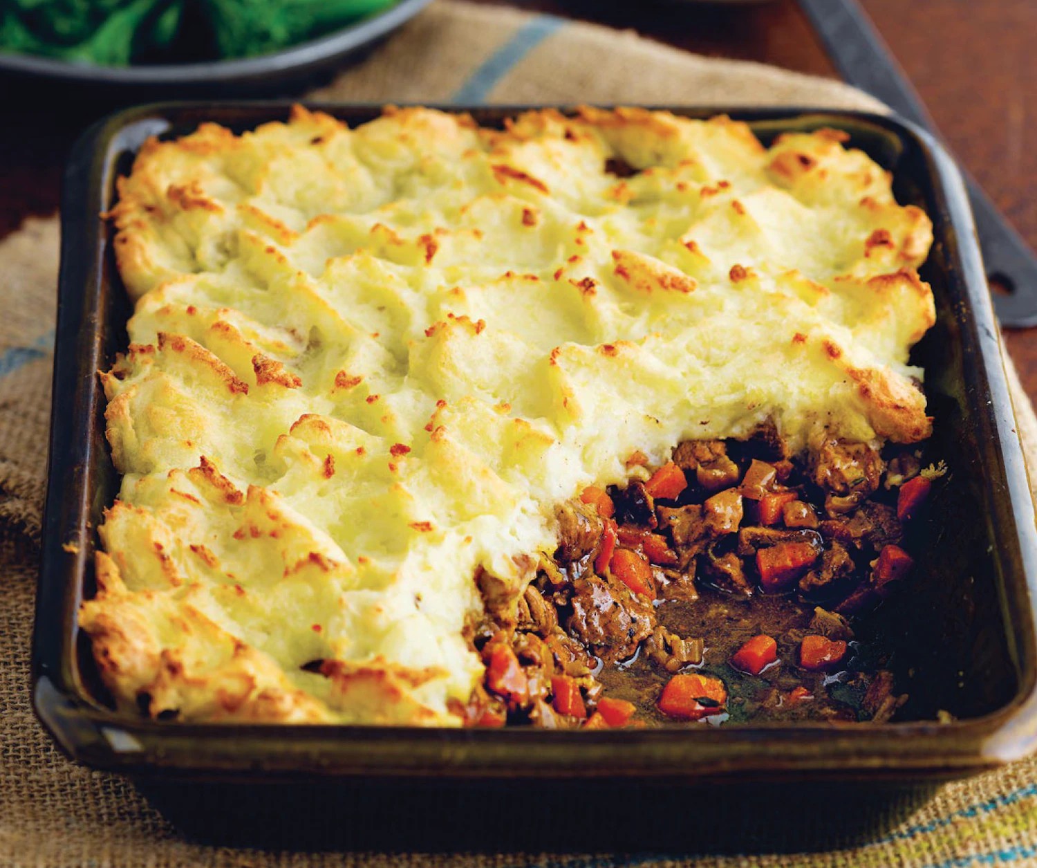 traditional english shepherds pie recipe        
        <figure class=