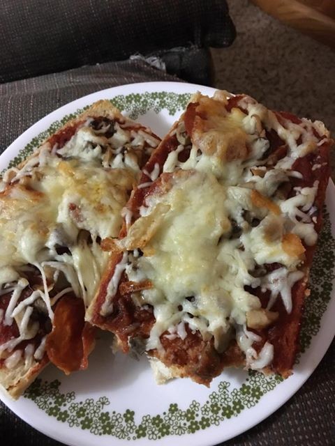 air-fryer-french-bread-pizza-recipe-french-bread-pizza-air-fryer