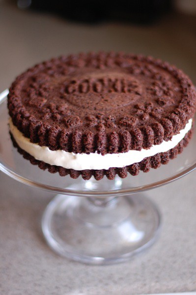 Big Oreo Cookie Layer Cake - Today's Mama