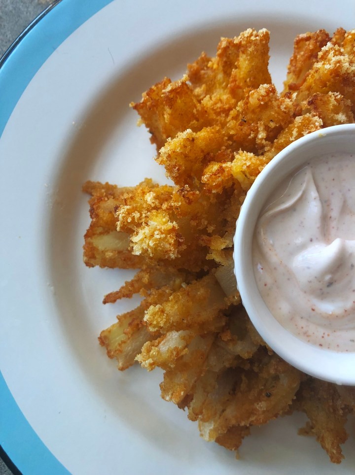 Keto Bloomin’ Onion Copycat  cataillon  Copy Me That