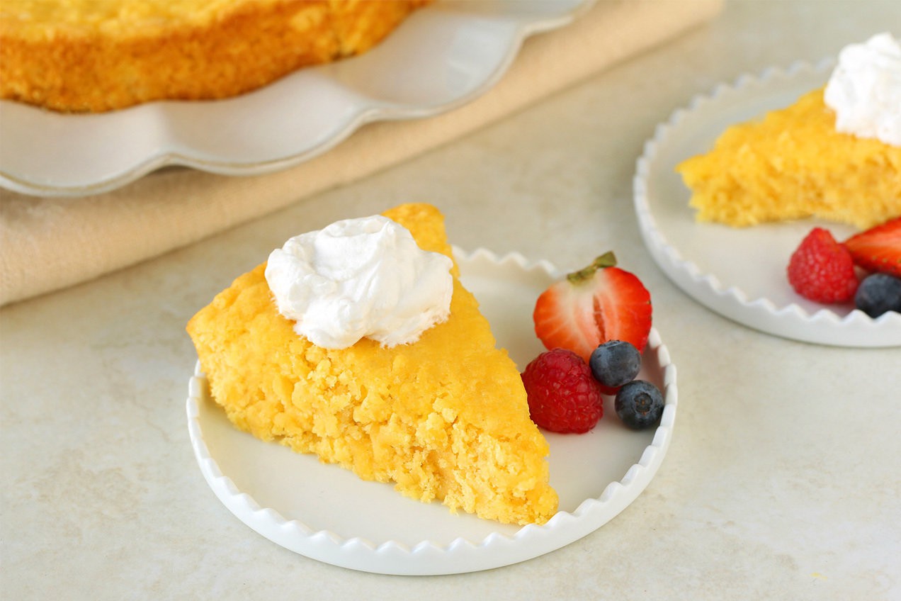 Low-Calorie 2-Ingredient Pineapple Cake | Rods | Copy Me That