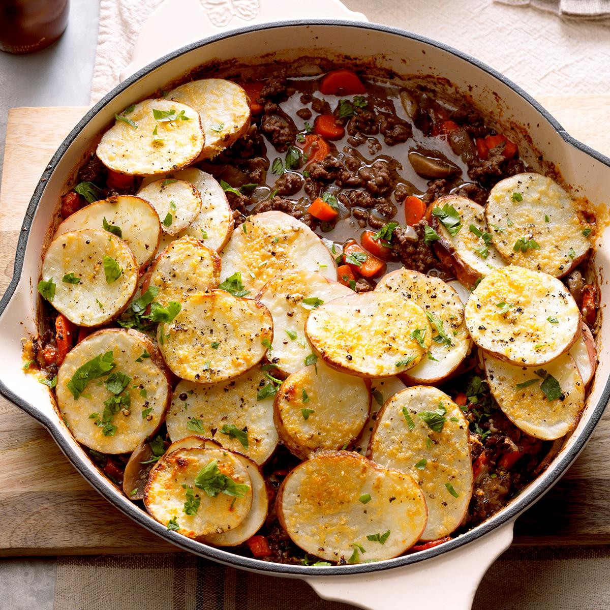 potato-topped-ground-beef-skillet-jimmy-copy-me-that