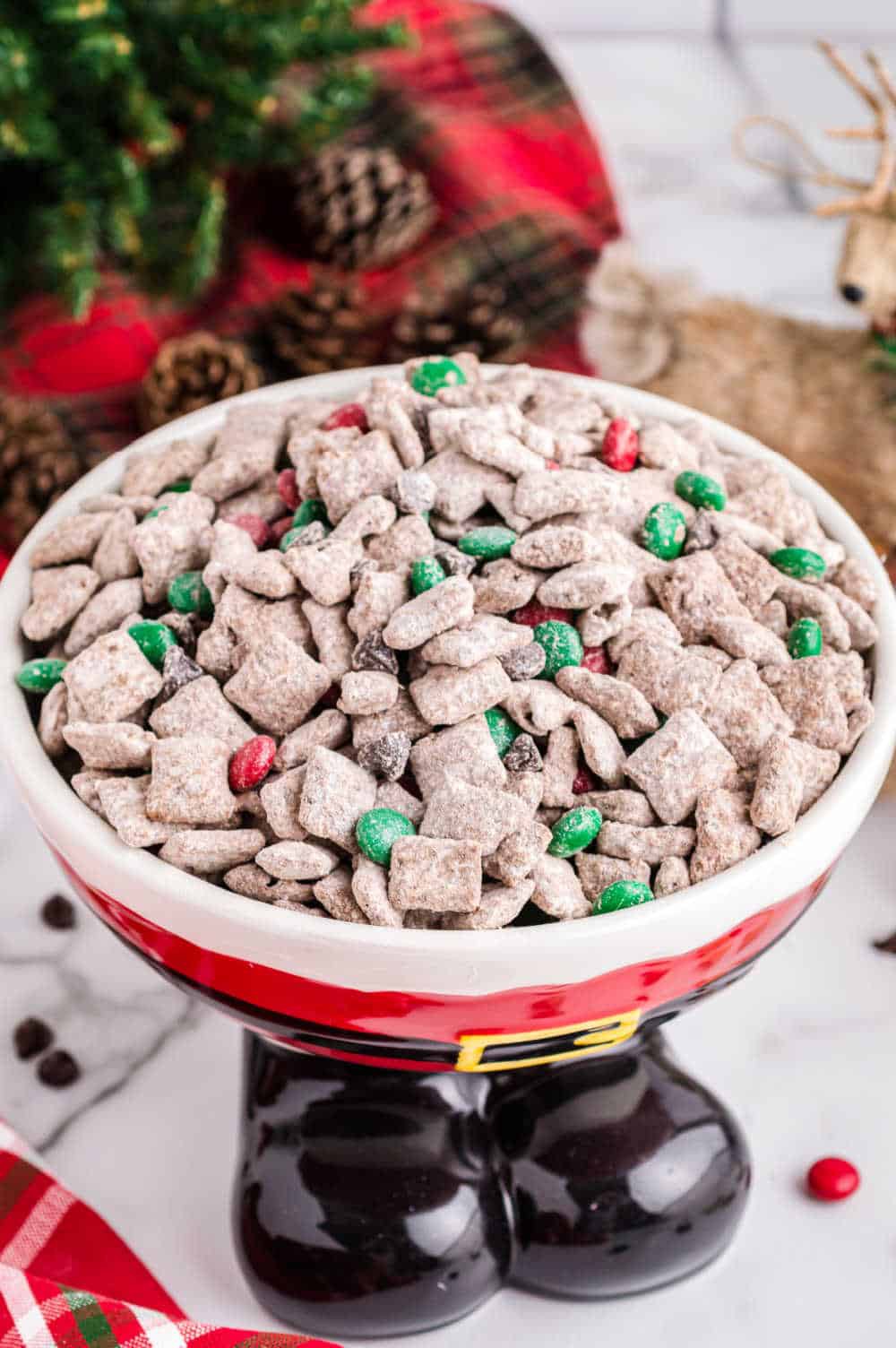 Reindeer Chow {Christmas Muddy Buddies Recipe} | Tim W | Copy Me That