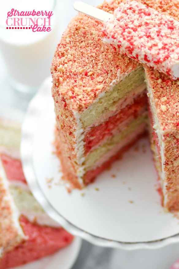 strawberry crunch cake icing