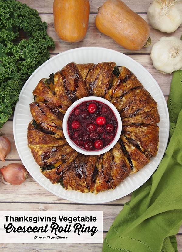 Thanksgiving Vegetable Crescent Roll Ring | Jackie Rose | Copy Me That