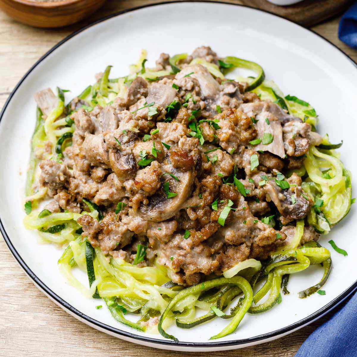 Zucchini Noodle Ground Beef Stroganoff Casserole (Yum!) | Carolrb